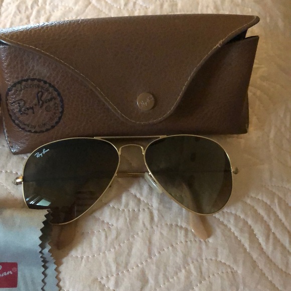 Gold aviator Ray-Ban glasses - Picture 3 of 3
